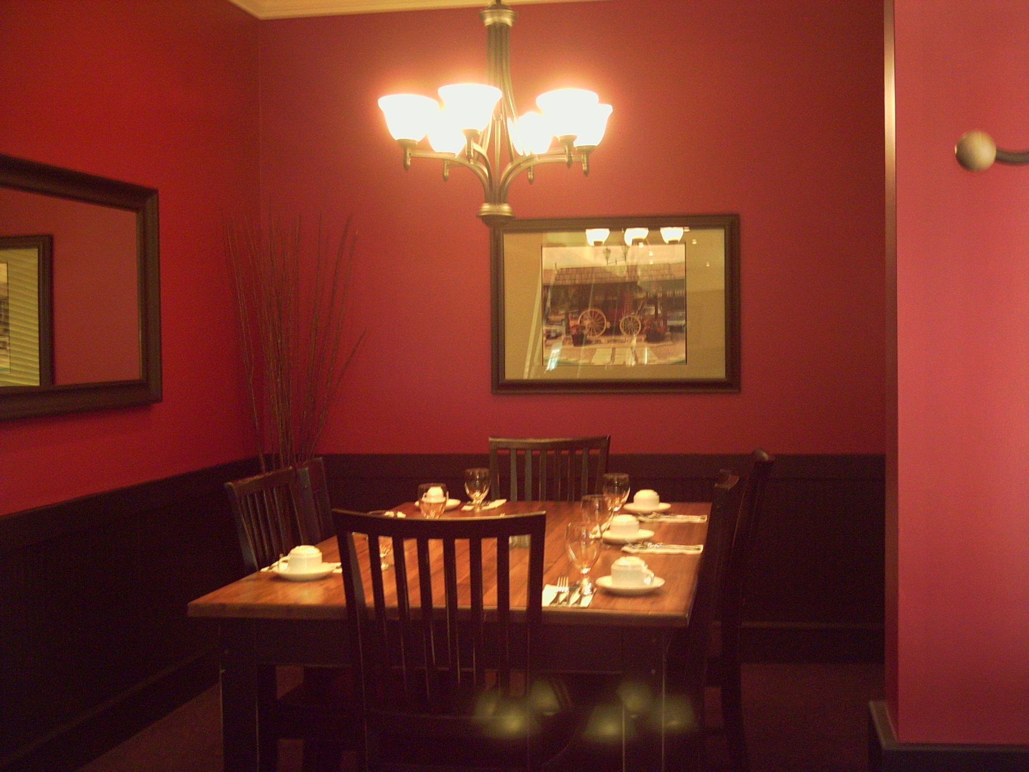 Red Coach Inn 100 Mile House المظهر الخارجي الصورة